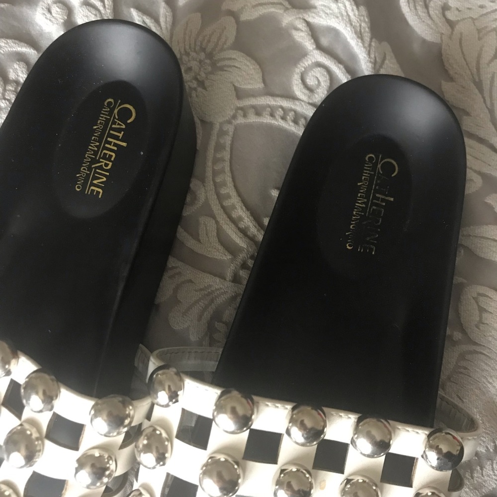 Studded slides - Picture 3 of 4